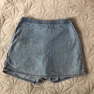 Jean skort